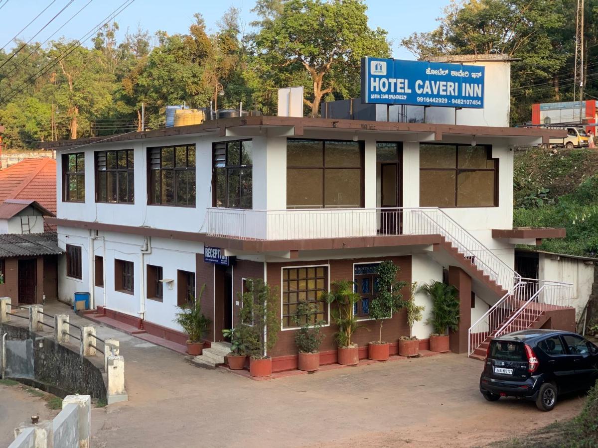 Hotel Caveri Inn マディケーリ エクステリア 写真