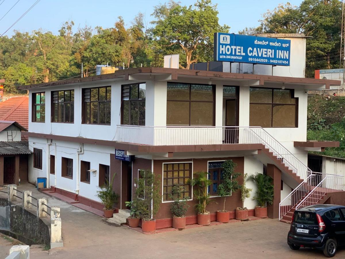 Hotel Caveri Inn マディケーリ エクステリア 写真