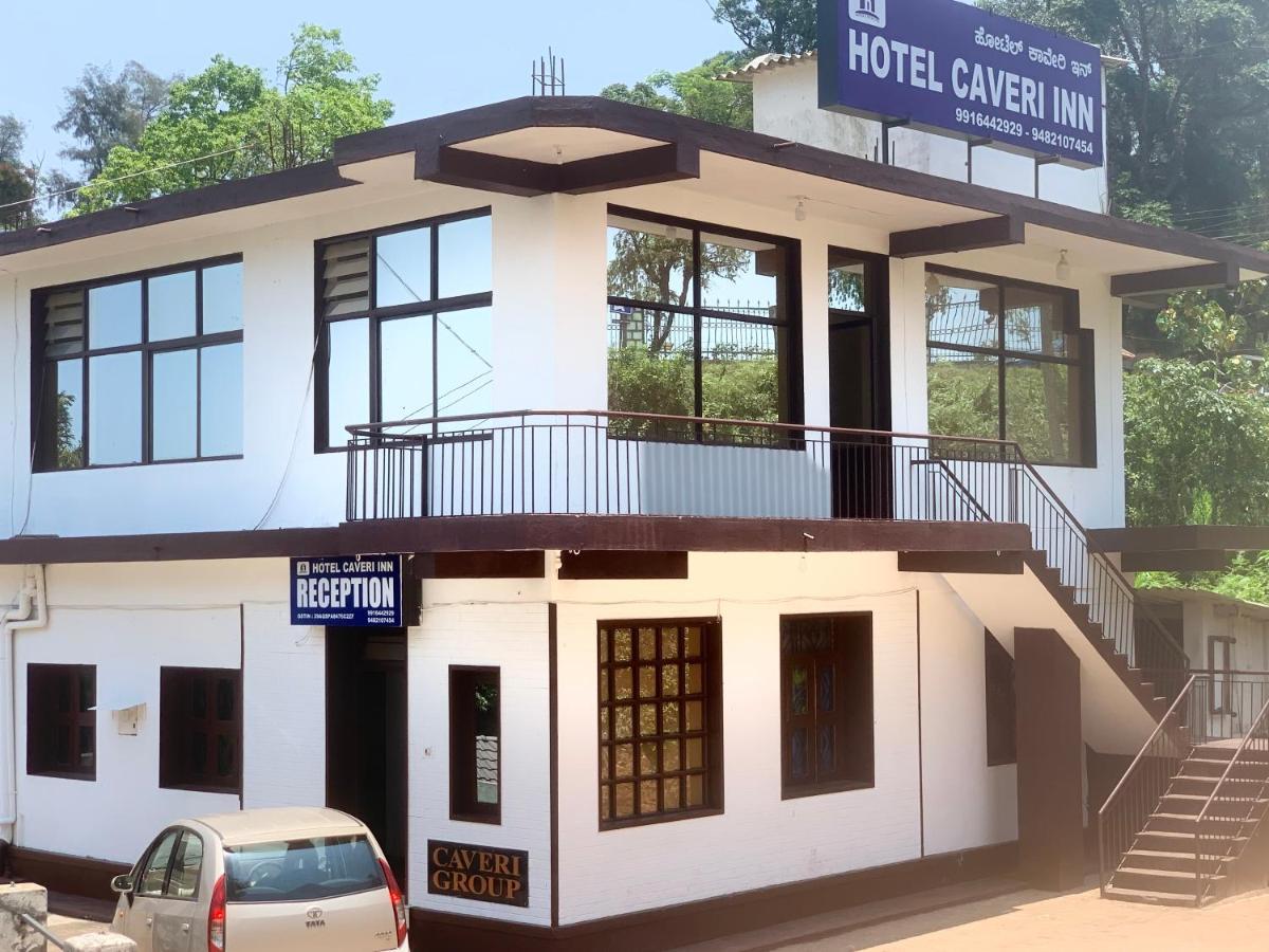 Hotel Caveri Inn マディケーリ エクステリア 写真