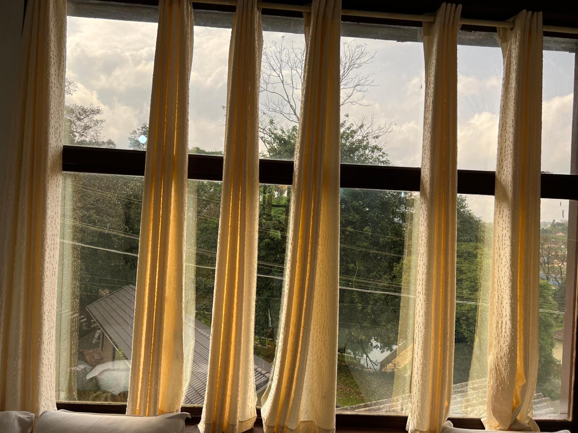 Hotel Caveri Inn マディケーリ エクステリア 写真