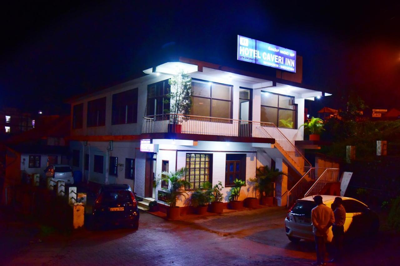 Hotel Caveri Inn マディケーリ エクステリア 写真